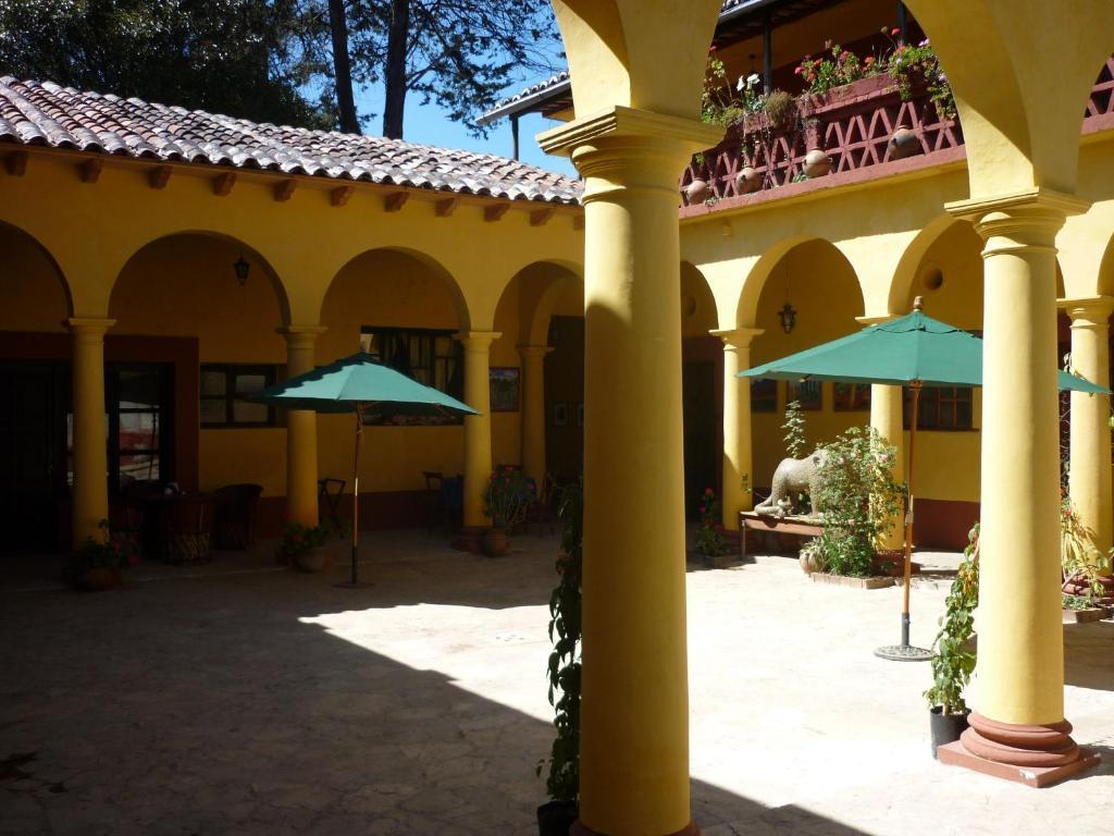 Hotel Na Bolom San Cristóbal de Las Casas Exterior foto